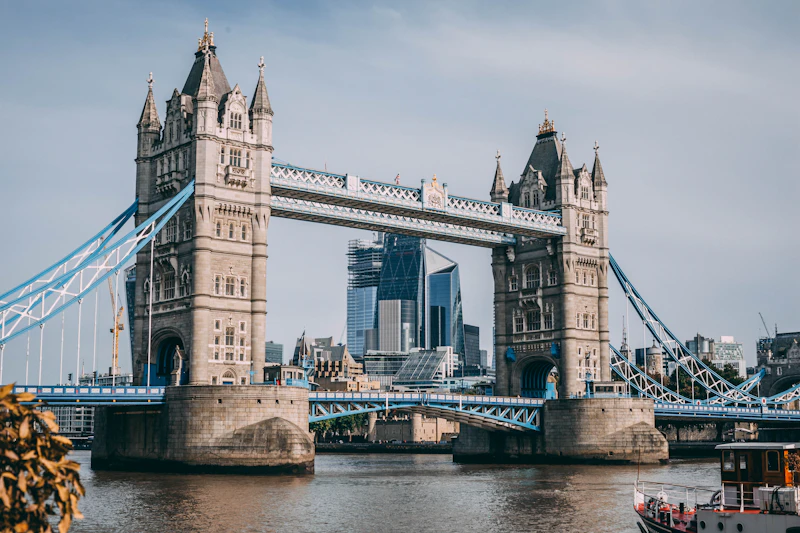 Tower Bridge Guide